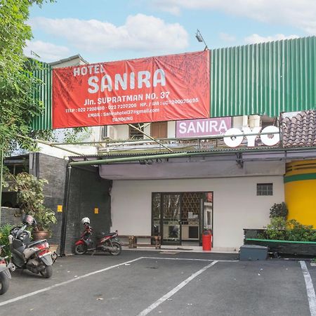 Collection O Hotel Sanira Μπαντούνγκ Εξωτερικό φωτογραφία