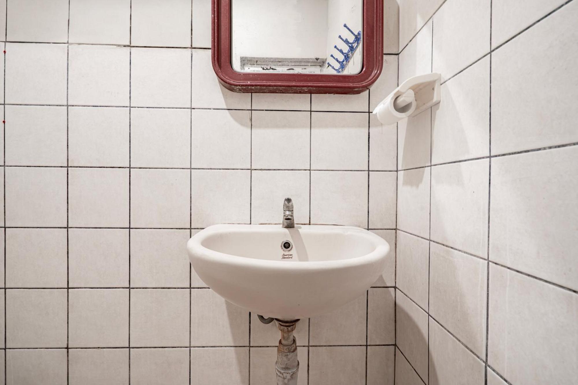 Collection O Hotel Sanira Μπαντούνγκ Εξωτερικό φωτογραφία