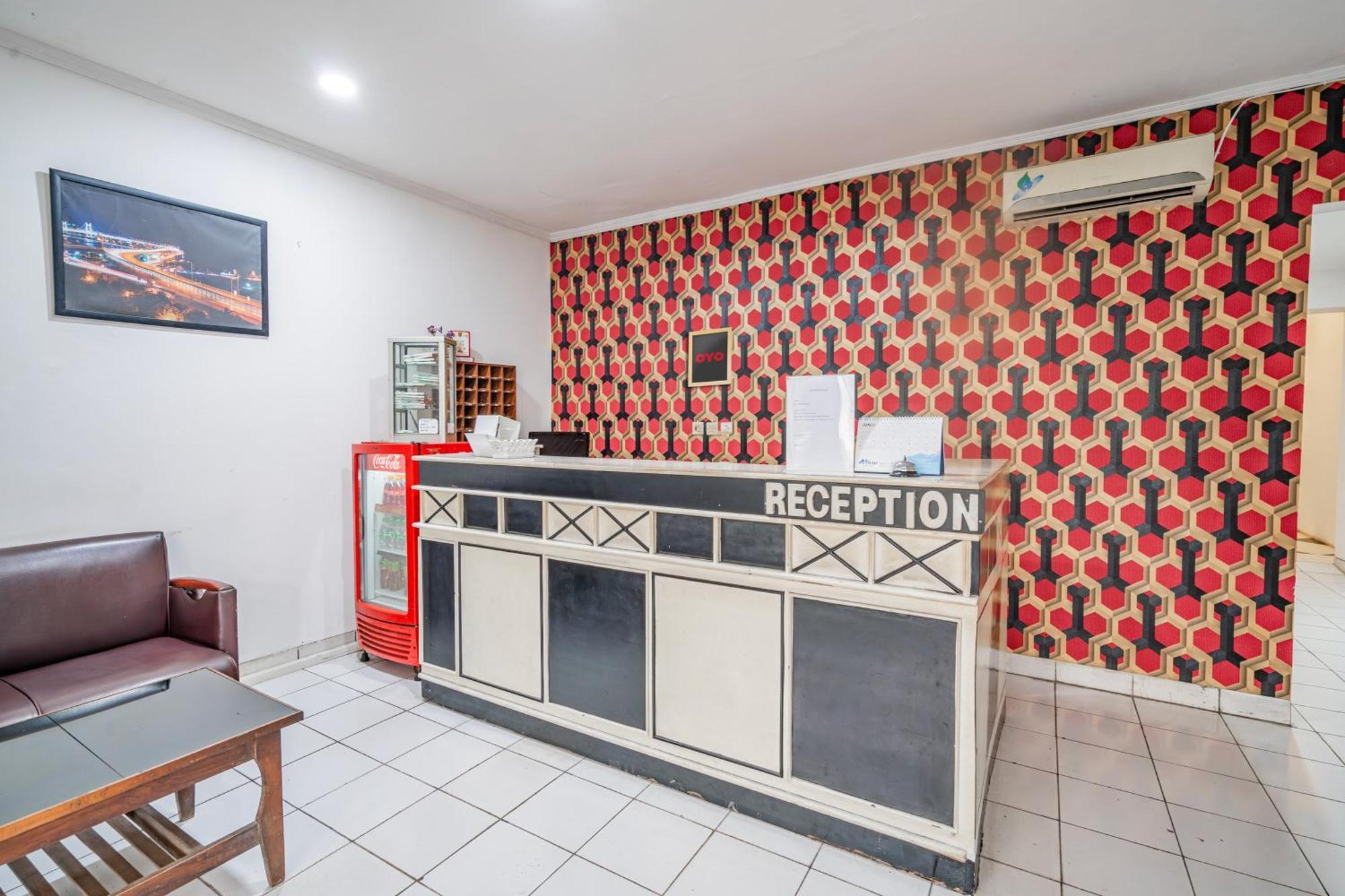 Collection O Hotel Sanira Μπαντούνγκ Εξωτερικό φωτογραφία
